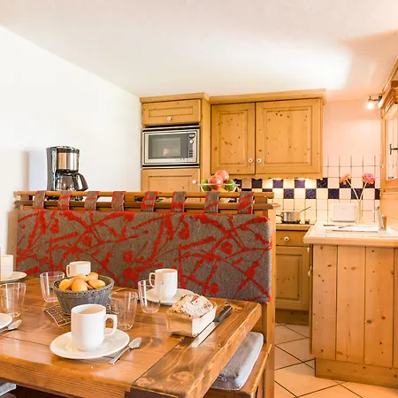 Pierre & Premium Les Alpages De Chantel 4*